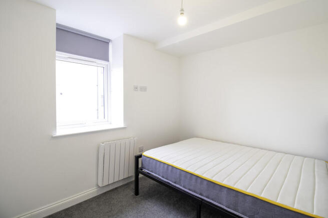 2 bed Flat to rent Image 7