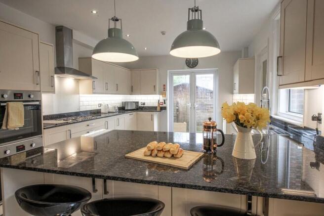 Kitchen HMO 101e.jpeg