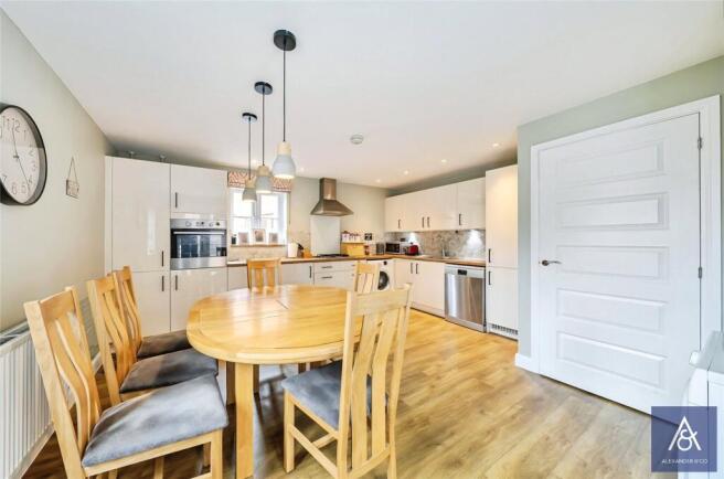 Kitchen/Breakfast