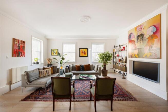 14 Salisbury House Hi-1.jpg