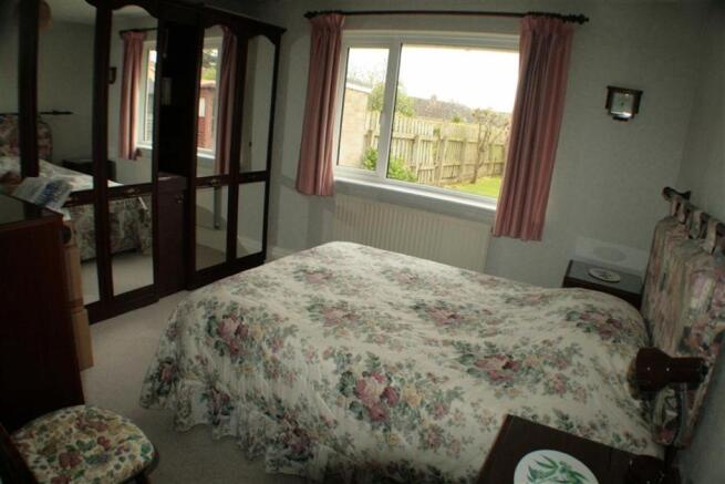 BEDROOM 2:
