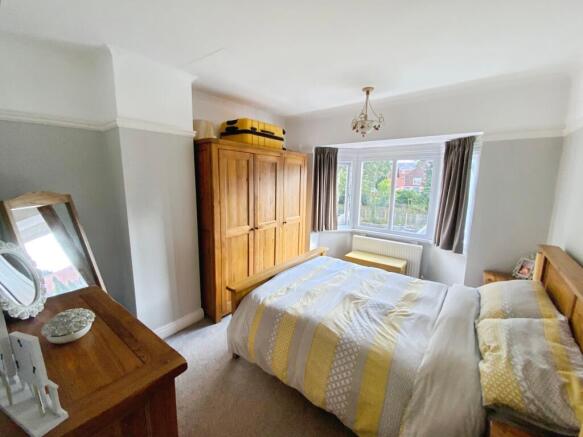 3 bed Semi-Detached for sale Image 5