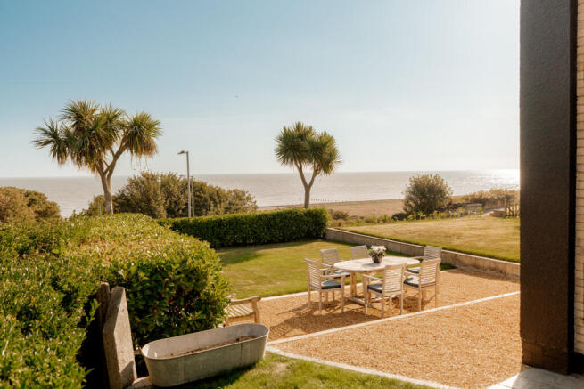 Sea View, Links Road, Lowestoft, Suffolk photo 4