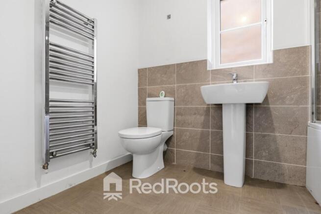 3 bed Terraced for sale Image 11
