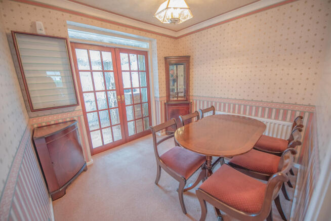 2 bed Bungalow for sale Image 6