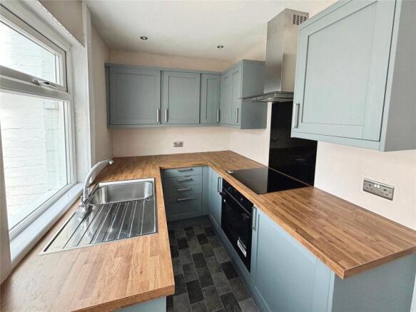 2 bed Semi-Detached for sale Image 6