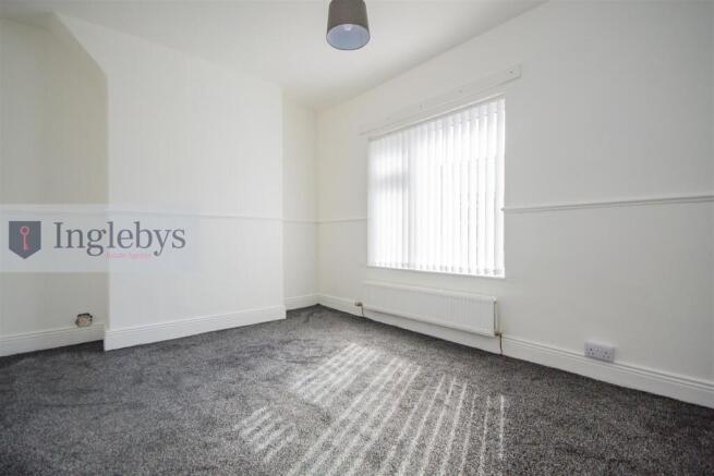 3 bed Terraced to rent Image 10