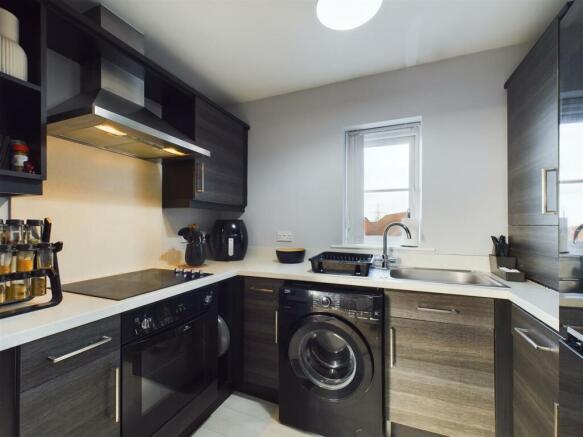 Kitchen 1.jpg