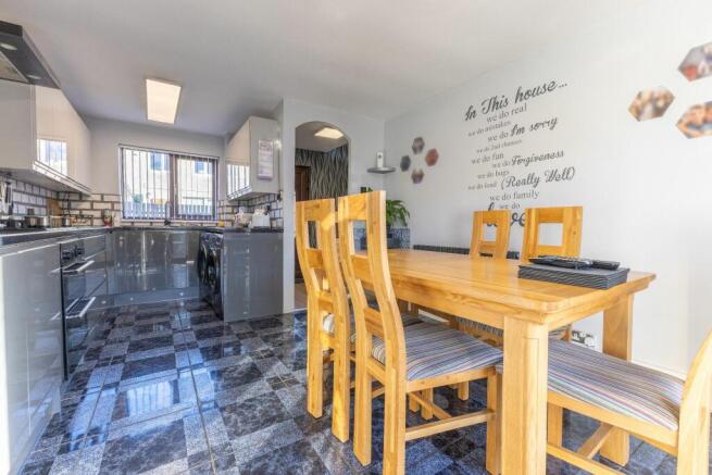 Dining kitchen