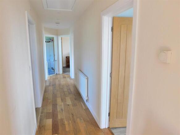 ENTRANCE HALL.JPG