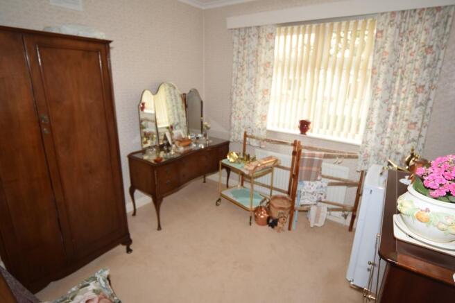BEDROOM 2