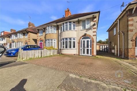 Sandiland Road, The Headlands, Northampton, Northamptonshire, NN3
