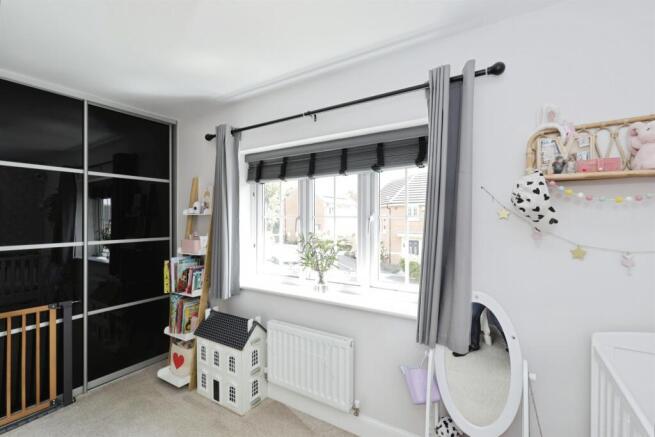 3 bed Semi-Detached for sale Image 11