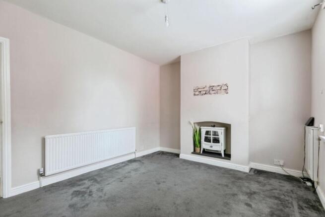 3 bed Terraced for sale Image 7