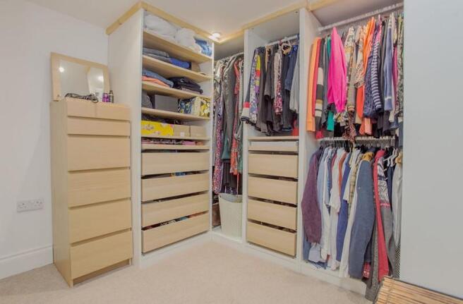 Laundry Room/Walk In Wardrobe
