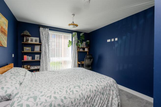 2 bed Apartment for sale Image 6