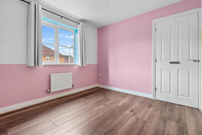 3 bed Semi-Detached for sale Image 12