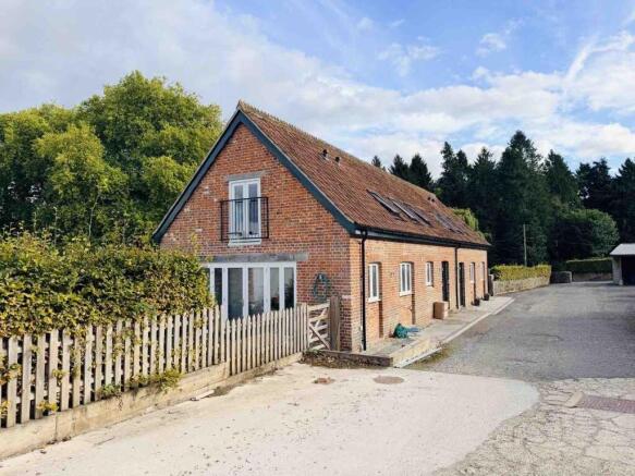 Barn Conversion to rent Moor Crichel, Wimborne BH