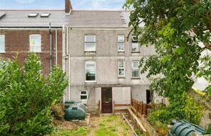 3, Seaview Terrace, Summercourt TR8 5UE