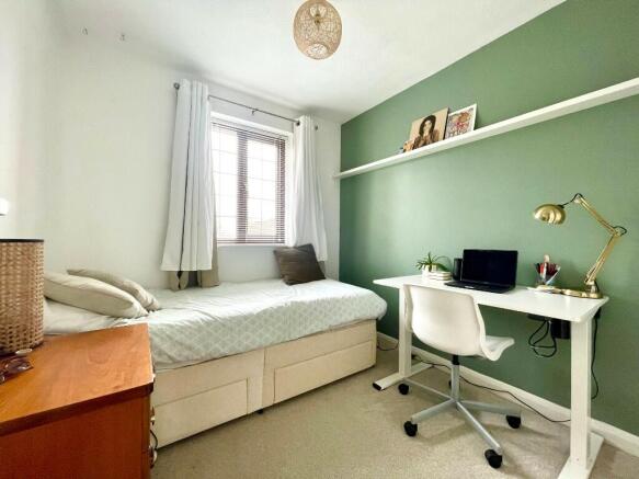 Second bedroom