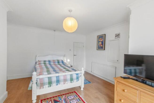 2 bed Semi-Detached for sale Image 8
