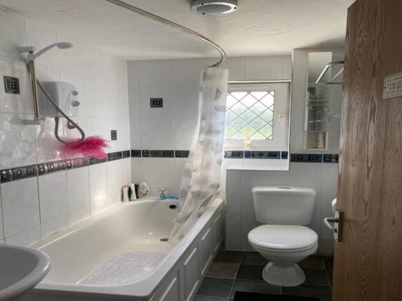 Bath/Shower Room & W
