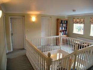 FIRST FLOOR GALLERIED LANDING