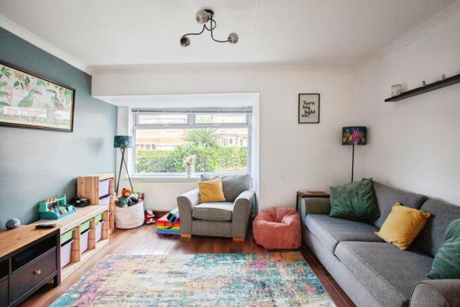 3 bed Semi-Detached for sale Image 7
