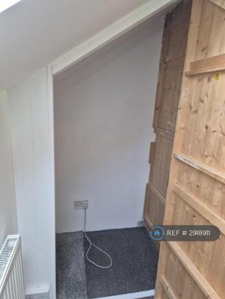 3 bed Terraced to rent Image 7