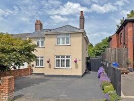 19, Beacon Rise, Dudley DY3 1NF