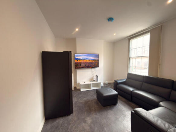 Newly Refurbished 7-Bedroom HMO-Nottingham