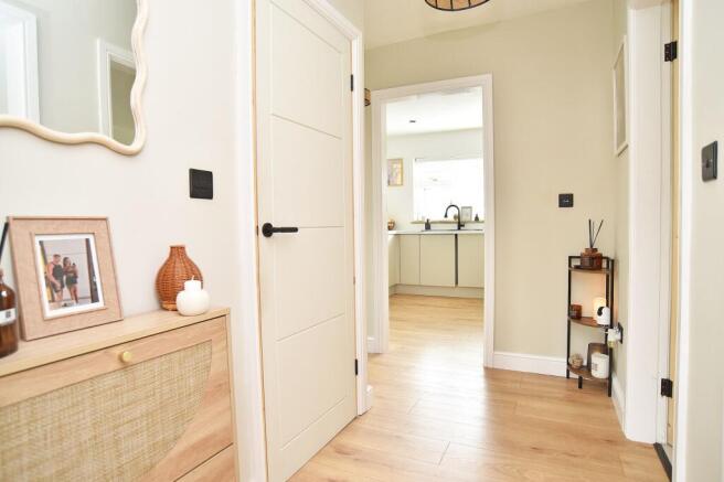 2 bed Semi-Detached Bungalow for sale Image 11