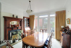 100, Wynchgate, Southgate N14 6RN