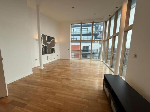 WhatsApp Image 2025-10-07 at 16.55.45_993056f1.jpg