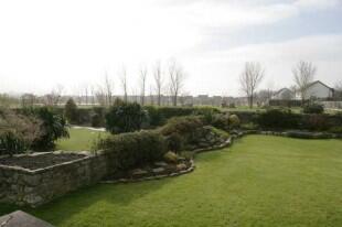 Attractive gardens