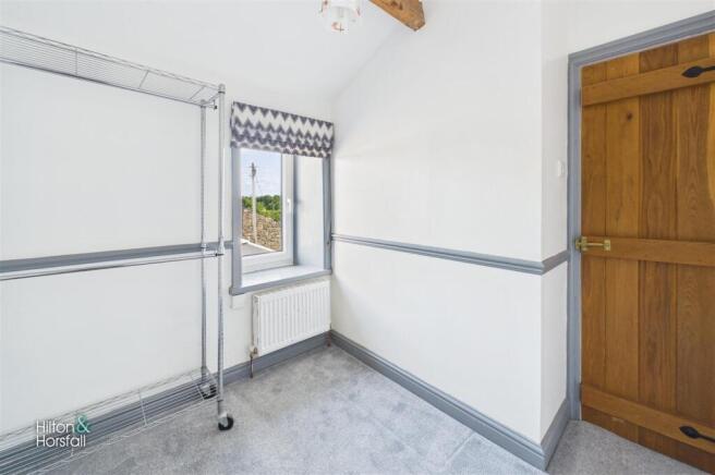 2 bed Cottage for sale Image 12