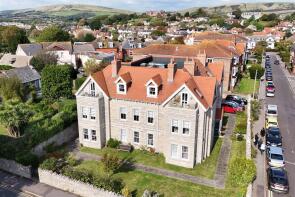 Flat 7, 16 Haycrafts House, Gilbert Road, Swanage BH19 1DY