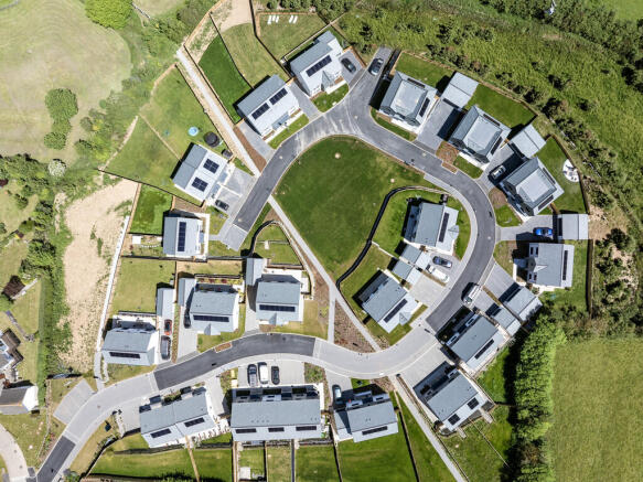 6, Upton Green, Bude photo 3