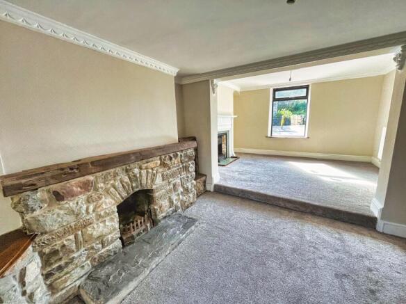 Llantrisant Road, Pontyclun, CF72 photo 4