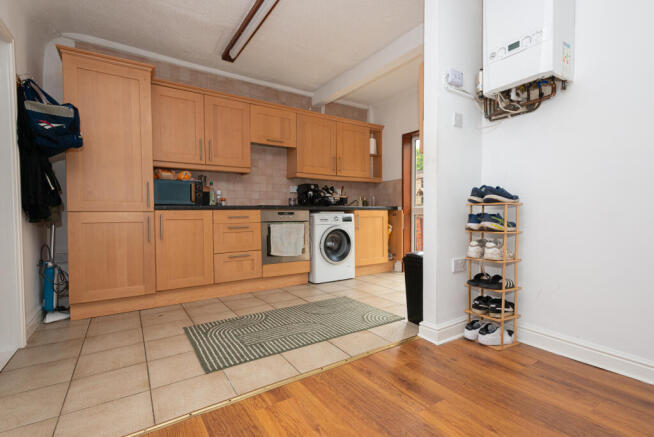 2 bed Terraced for sale Image 6