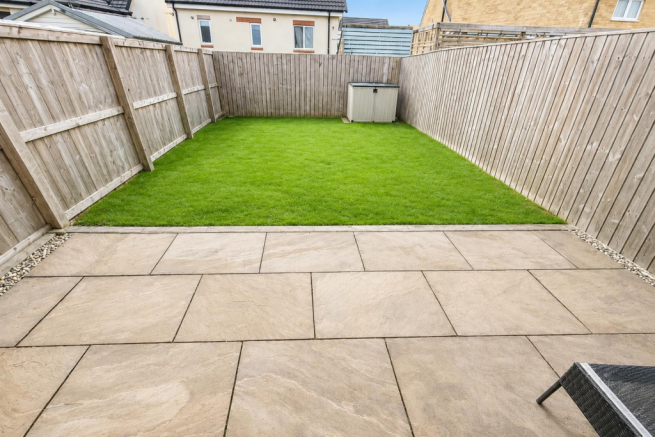3 bed Semi-Detached for sale Image 12