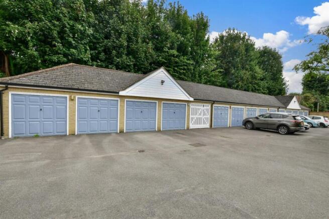 Garage En-Bloc