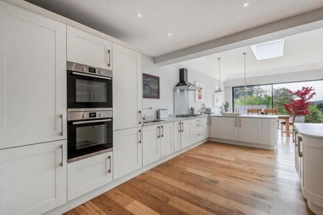 Kitchen edited.jpg