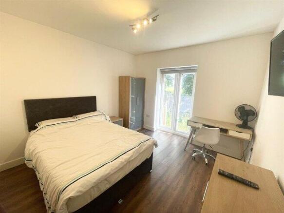 queens-road-east-ng9-2gn-1056795