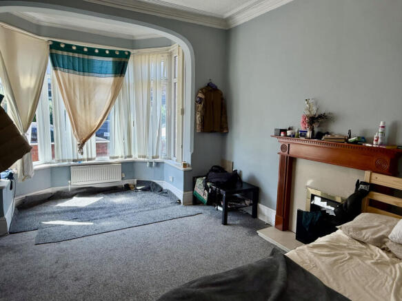 6 bed House of Multiple Occupation for sale Image 8