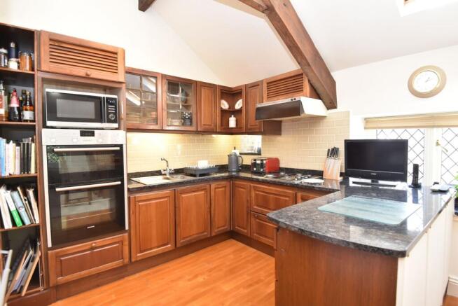 3 bed Mews for sale Image 5
