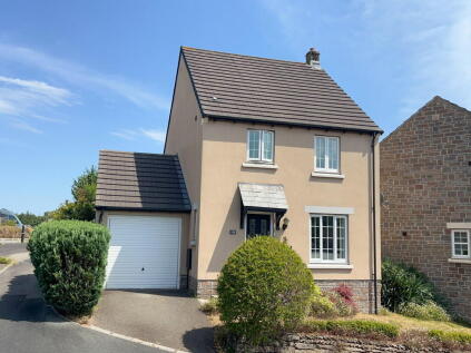 Grassmere Way, Pillmere, Saltash, PL12 6YU