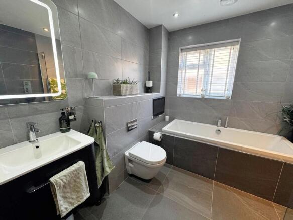 3 bed Detached Bungalow for sale Image 6