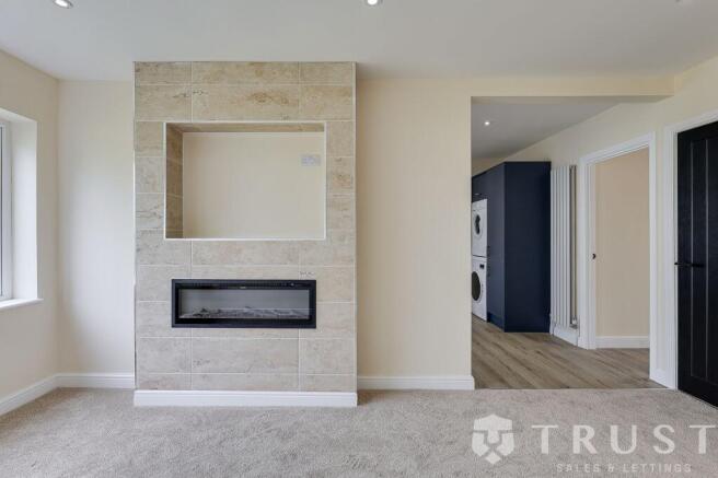 2 bed Semi-Detached Bungalow for sale Image 11
