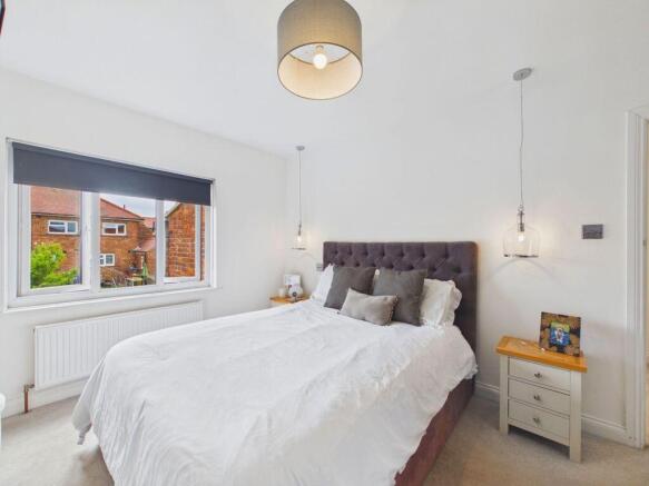 3 bed Semi-Detached for sale Image 9